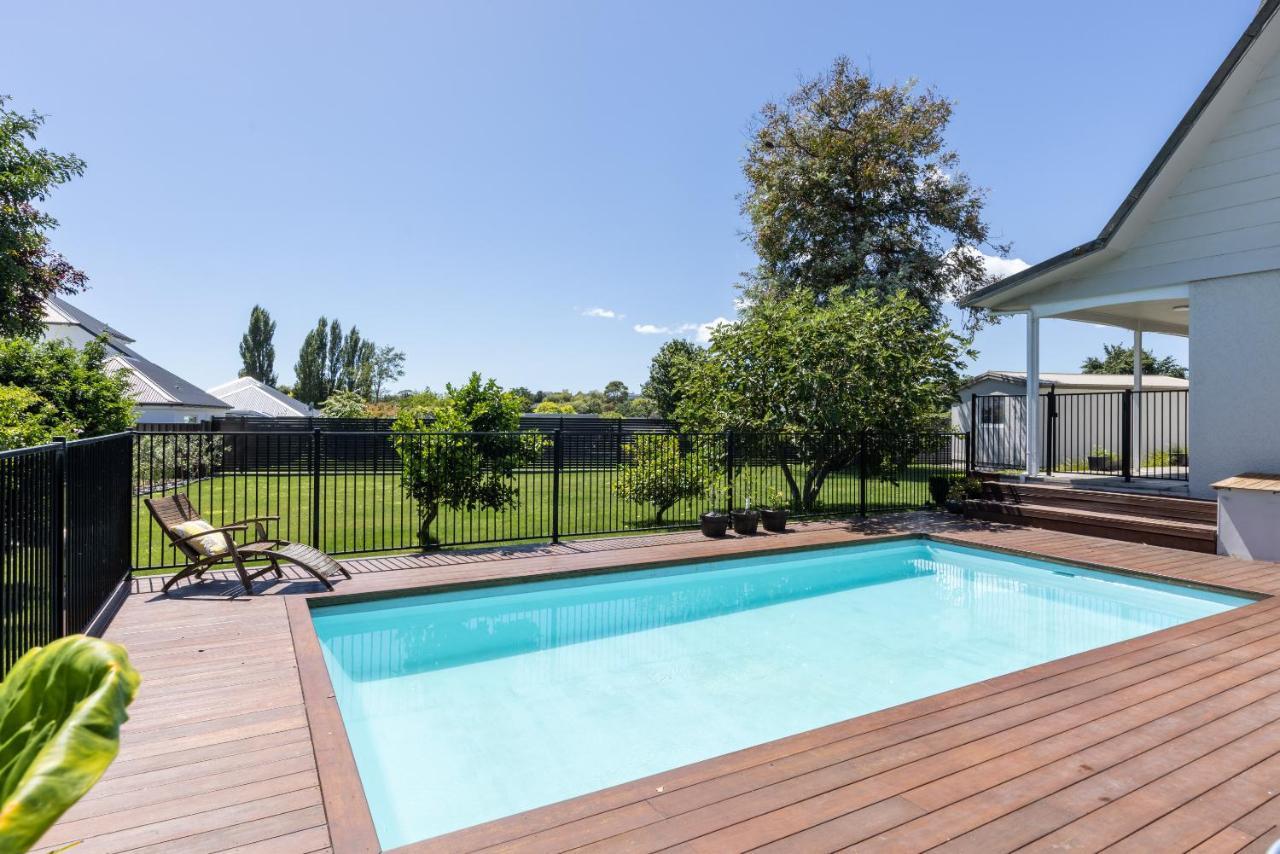 Live Large In The Village Havelock North Dış mekan fotoğraf