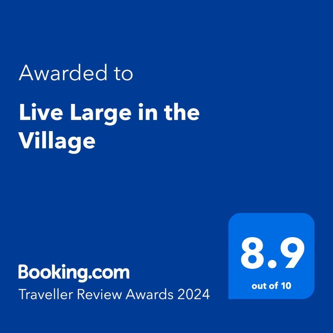 Live Large In The Village Havelock North Dış mekan fotoğraf